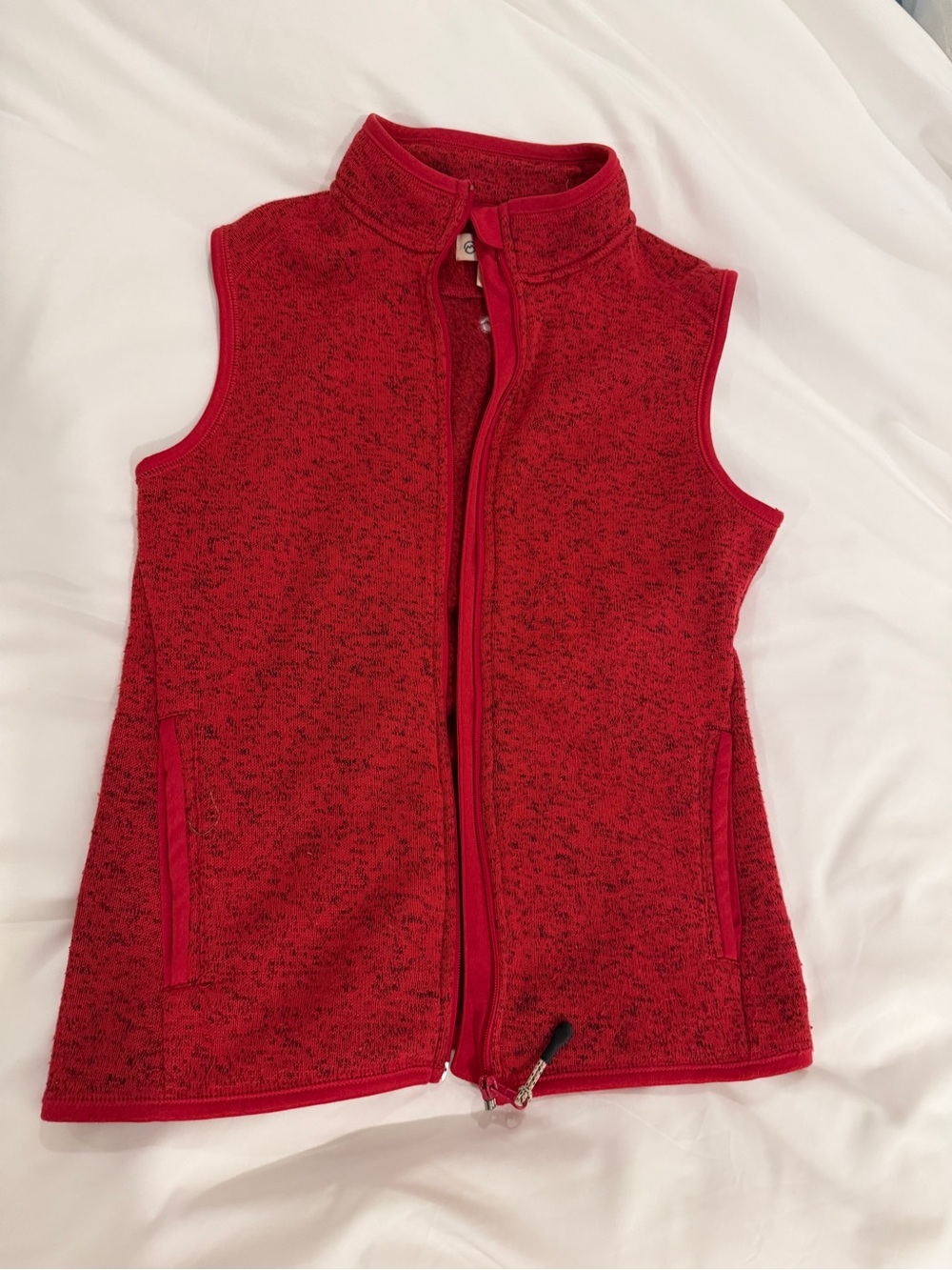 Magellan Outdoors Red Sleeveless Fleece Vest